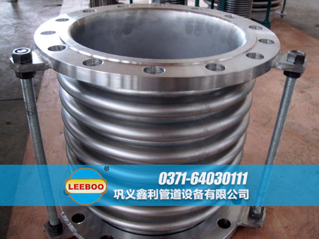 波纹<a href=http://www.xinlihn.com target=_blank class=infotextkey>补偿器</a>现场实图