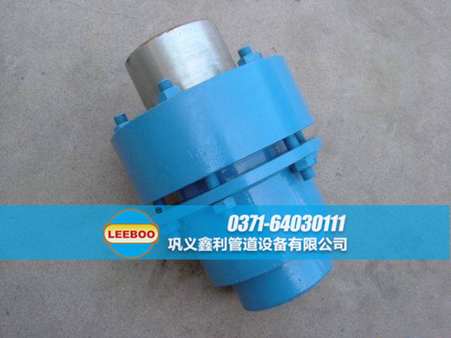 云南省德宏州双法兰限位<a href=http://www.xinligd.com target=_blank class=infotextkey>伸缩接头</a>近景图